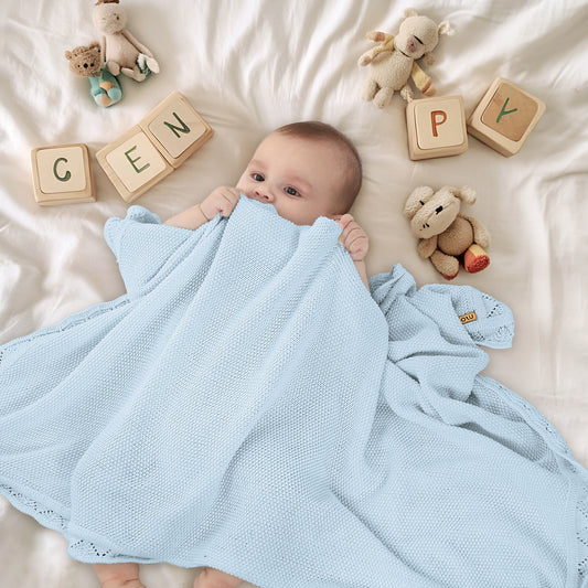 BLUE KNITTED BABY BLANKET