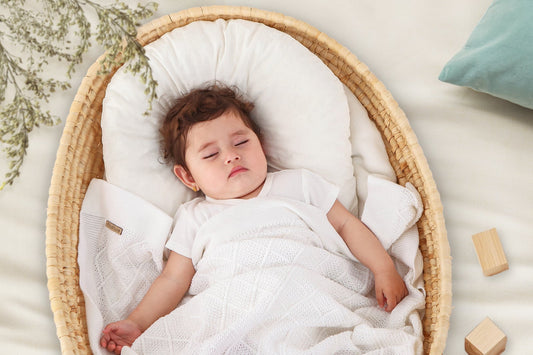 WHITE DIAMOND CHECKERED BLANKET