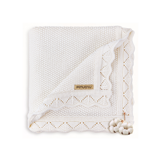 WHITE KNITTED BABY BLANKET