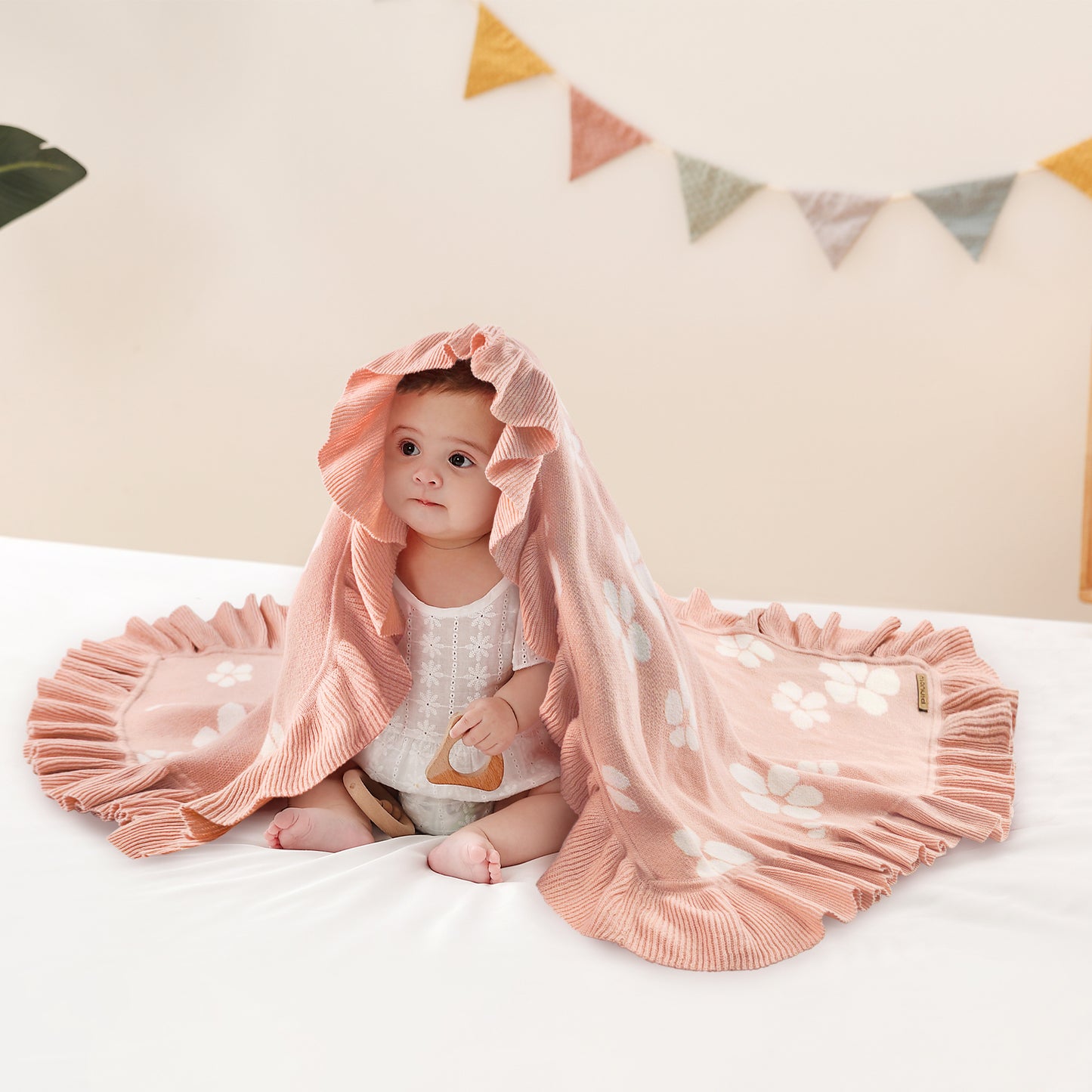 Cotton Knit Baby Blanket with Ruffle Edge