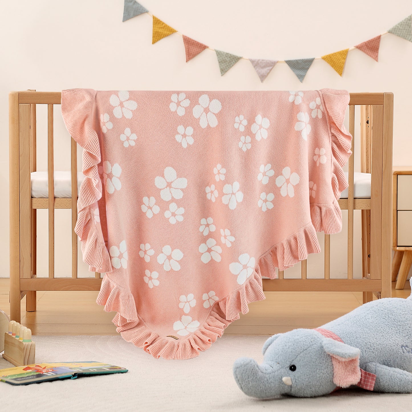 Cotton Knit Baby Blanket with Ruffle Edge